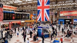 A Walk Through The London Victoria Station London England [upl. by Dnana]